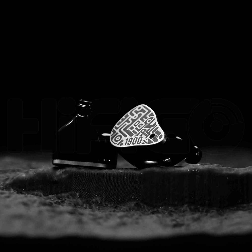 Binary Acoustics 1900 10mm DD＋6mmパッシブラジエーター＋4BA ハイブリッドIEM